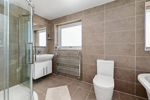 1 Selborne Close, Blackwater, Camberley, GU17 0HF