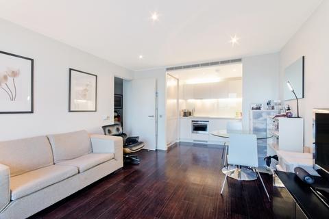 undefined, Pan Peninsula, Canary Wharf, London, E14