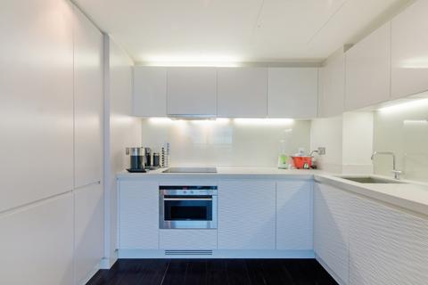 undefined, Pan Peninsula, Canary Wharf, London, E14
