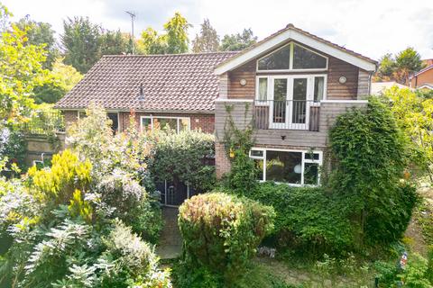 6 bedroom detached house for sale, Deepdene Avenue, Dorking