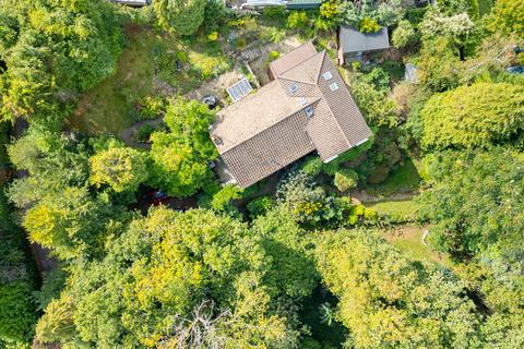 6 bedroom detached house for sale, Deepdene Avenue, Dorking