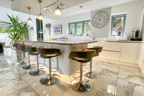 5 bedroom detached house for sale, Bones Lane, Petersfield GU31