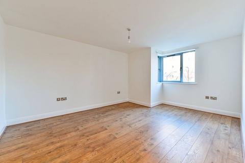 3 bedroom flat for sale, Regents Park Road, Chalk Farm, London, NW1