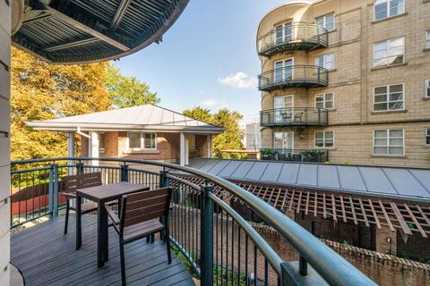 2 bedroom flat for sale, Worple Road, Wimbledon, London, SW19