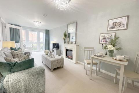 2 bedroom apartment for sale, Invicta Lodge, Nash Road, Margate CT9