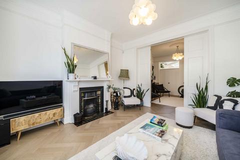53 Childebert Road, London, SW17 8EY
