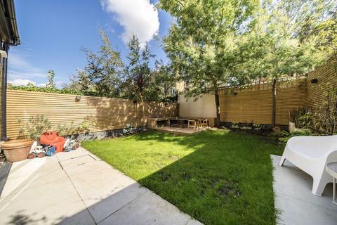 53 Childebert Road, London, SW17 8EY