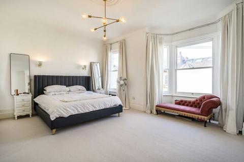 53 Childebert Road, London, SW17 8EY