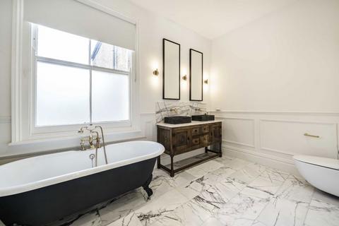 53 Childebert Road, London, SW17 8EY