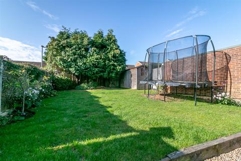 undefined, Manton Road, Hitchin
