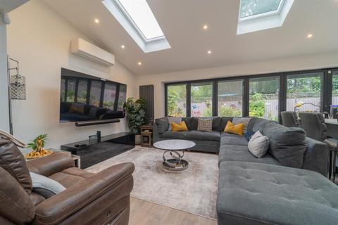 undefined, Chelsfield Grove, Chorlton