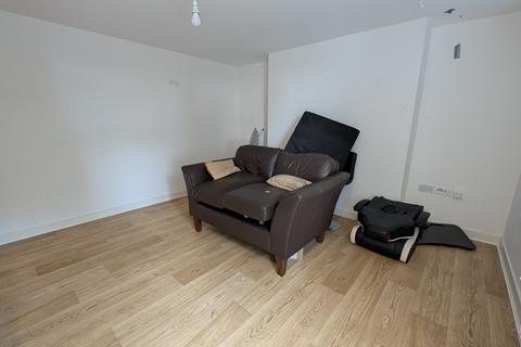 1 bedroom flat to rent, Princes Street, Dover, Kent, CT17