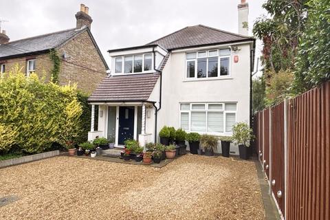 4 bedroom detached house for sale, Green Lane, Farnham Common