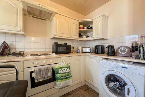 undefined, Redwood Road, Coseley