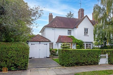 undefined, Bigwood Road, Hampstead Garden Suburb