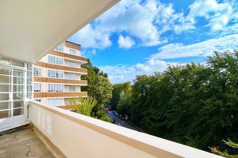 3 bedroom flat for sale, Cholmeley Lodge ,Cholmeley Park, Highgate Village, London,N6
