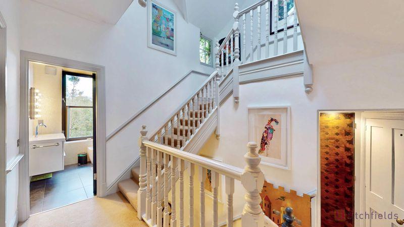 1st floor landing