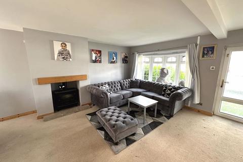 3 bedroom semi-detached house for sale, Hillview, Aldridge, WS9 8XJ