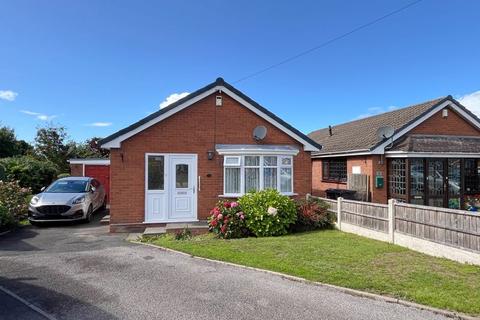 2 bedroom detached bungalow for sale, Chase Vale, Burntwood, WS7 3GD