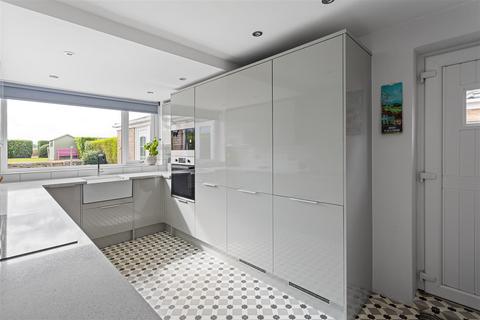 64 Cedar Glade, Dunnington, York, YO19 5PL