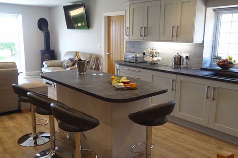 5 bedroom detached bungalow for sale, Woodys Top, Ruckland, Louth