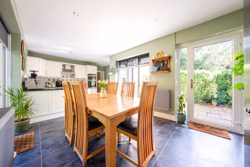 Kitchen / dinner
