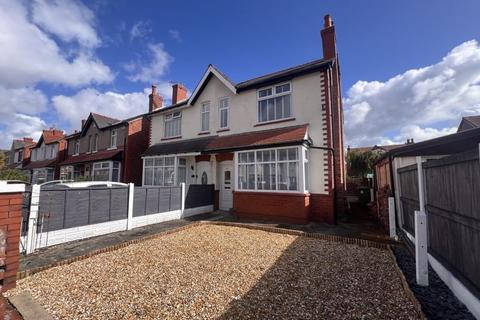 undefined, Golf Open 2026 - Gladstone Road, Southport - Sleeps 5