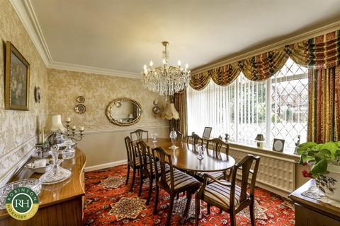 3 bedroom detached house for sale, Bawtry Road, Bessacarr, Doncaster