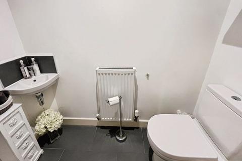 4 bedroom townhouse for sale, Regents Place, Lostock