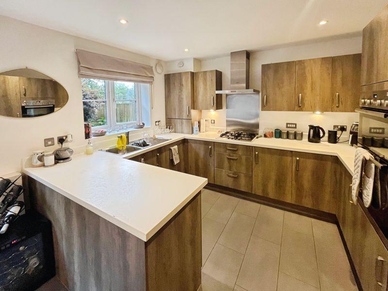 Kitchen diner