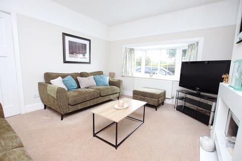3 bedroom semi-detached house for sale, Portsmouth Road, Lee-On-The-Solent, PO13