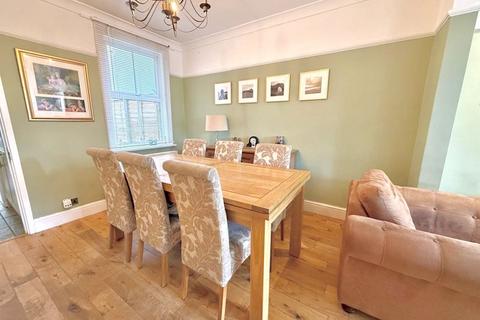 3 bedroom end of terrace house for sale, Downs Road, Dunstable