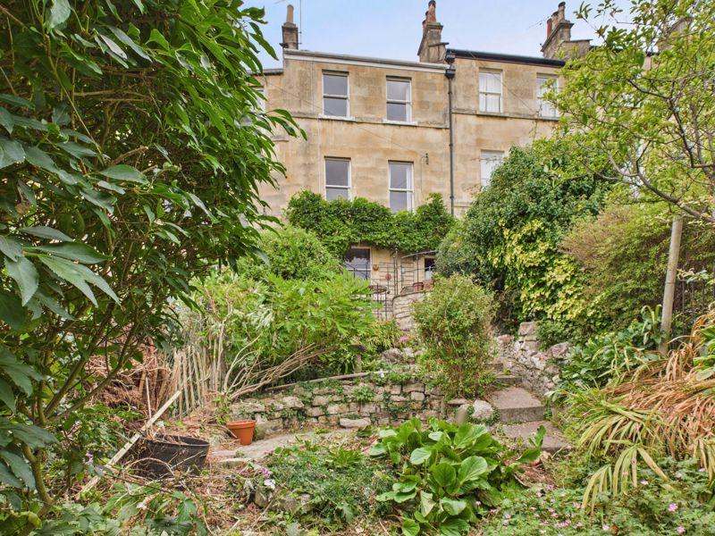 Garden to house