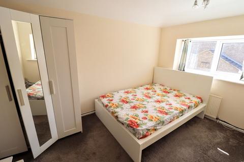 undefined, Favell Drive, Milton Keynes