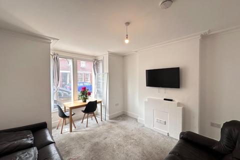 4 bedroom end of terrace house for sale, Albert Road, Canterbury, Kent, CT1
