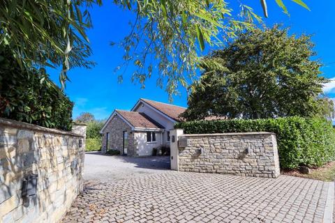 5 bedroom detached bungalow for sale, Lower Strode Road, Clevedon