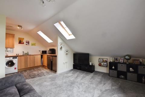 2 bedroom apartment for sale, Avon Place, Salisbury *VIDEO TOUR*