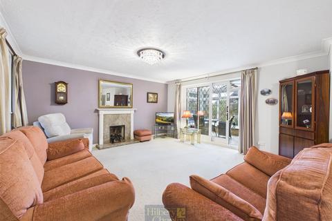 undefined, Wheatfield Way, Langdon Hills, Essex, SS16