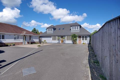 7 bedroom detached house for sale, Iford Lane, Southbourne