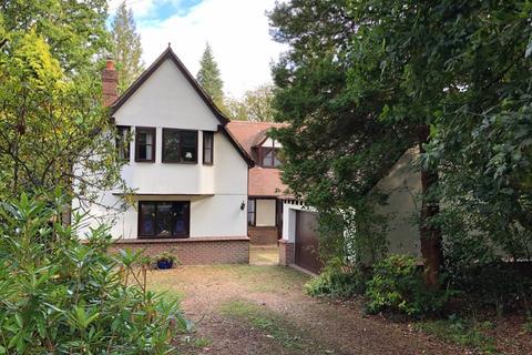 4 bedroom detached house to rent, Lakewood Road, Hiltingbury, Chandlers Ford
