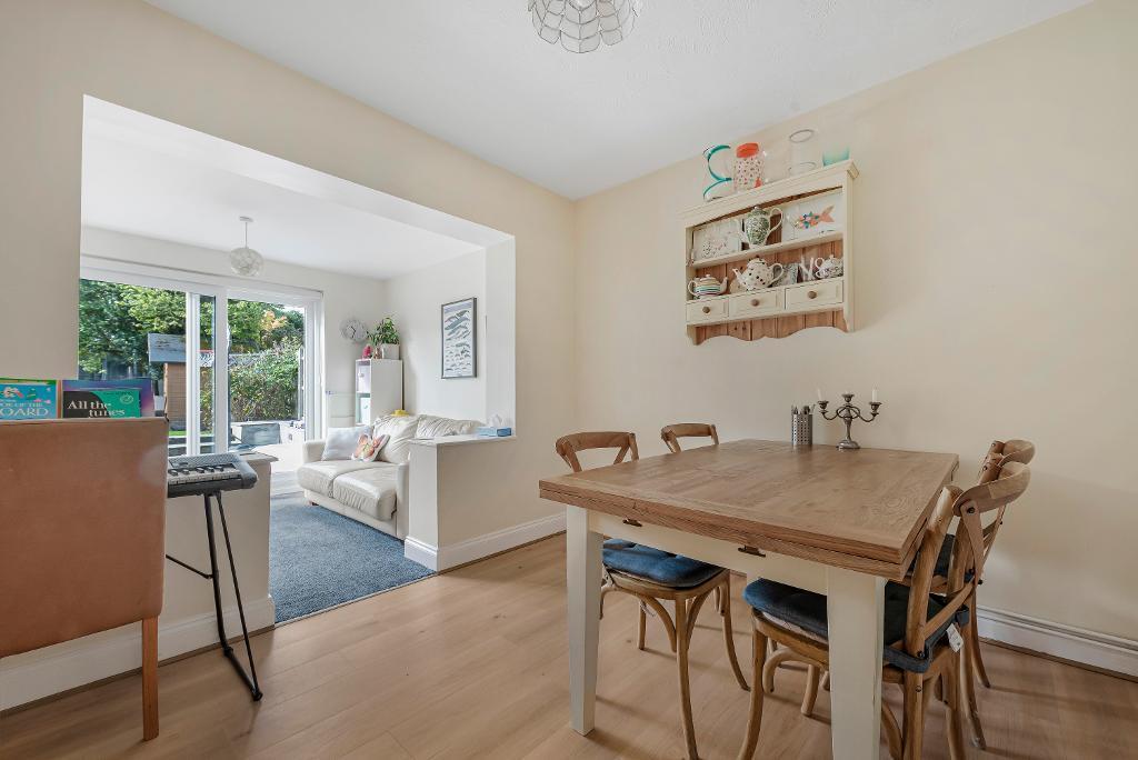 Dining/family room