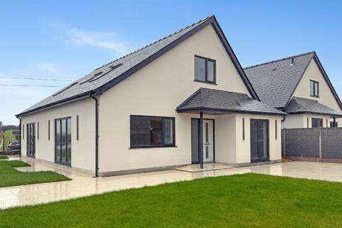 undefined, Lon Rhos, Edern, Pwllheli, LL53