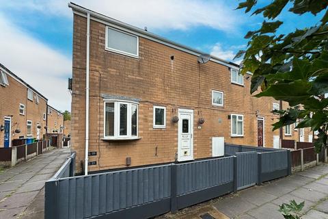 3 bedroom end of terrace house for sale, Churchstoke Walk, Manchester