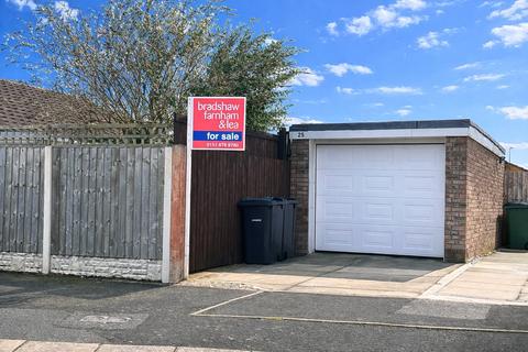 undefined, Littlemore Close, Saughall Massie, Wirral, CH49