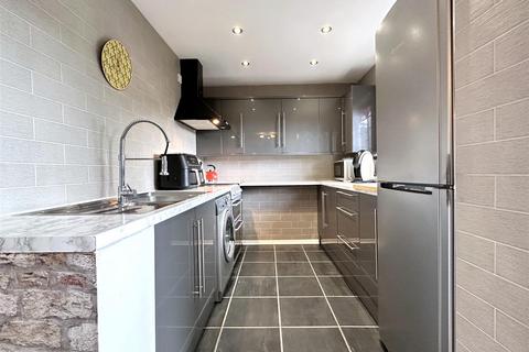 3 bedroom semi-detached bungalow for sale, Welland Close, Newark