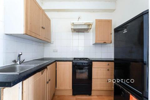 1 bedroom maisonette for sale, Woodlands Road, London
