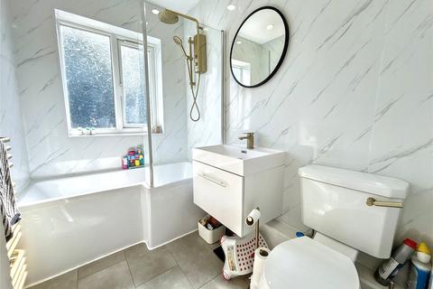 74 Beverley Avenue, Sidcup, DA15 8HE