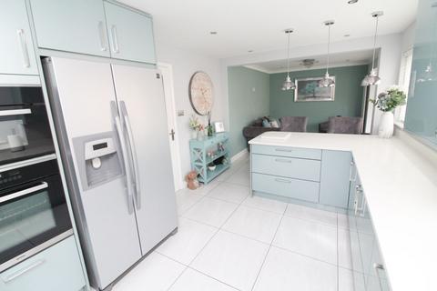 4 bedroom detached house for sale, Grasslees, Rickleton, Washington, NE38