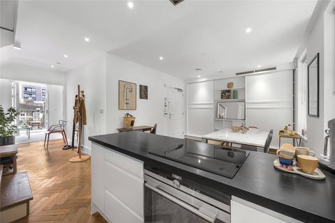 undefined, Charlotte Street, Fitzrovia, London, W1T