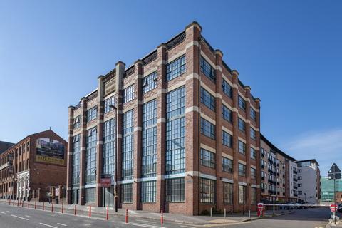 Retail property (high street) to rent, 112-114 Bradford St Birmingham B12 0ND